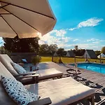 Greenvalleyglamping 럭셔리텐트 Sesce Pri Preboldu