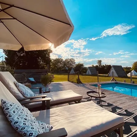 Greenvalleyglamping Luxury tent Sesce Pri Preboldu