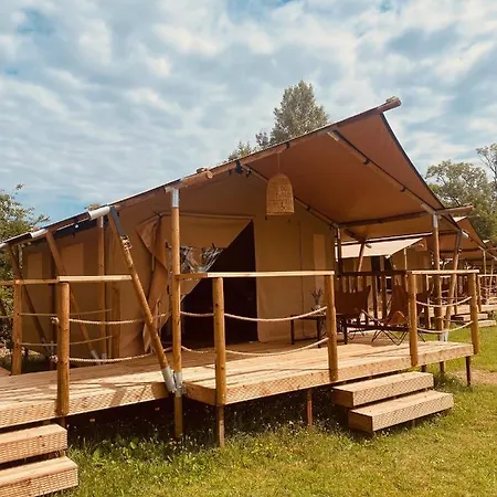 Greenvalleyglamping Luxe tent *