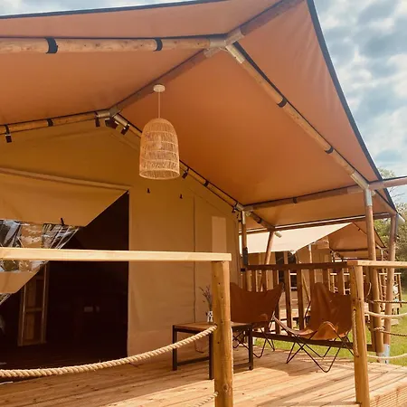 Greenvalleyglamping Luxe tent *