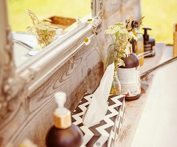 Glamping Greenvalleyglamping *