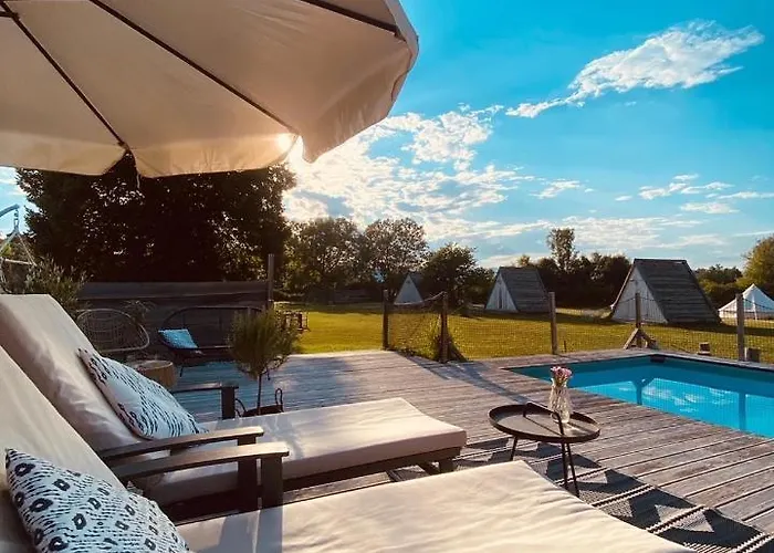 Greenvalleyglamping Luxusní stan Sesce Pri Preboldu